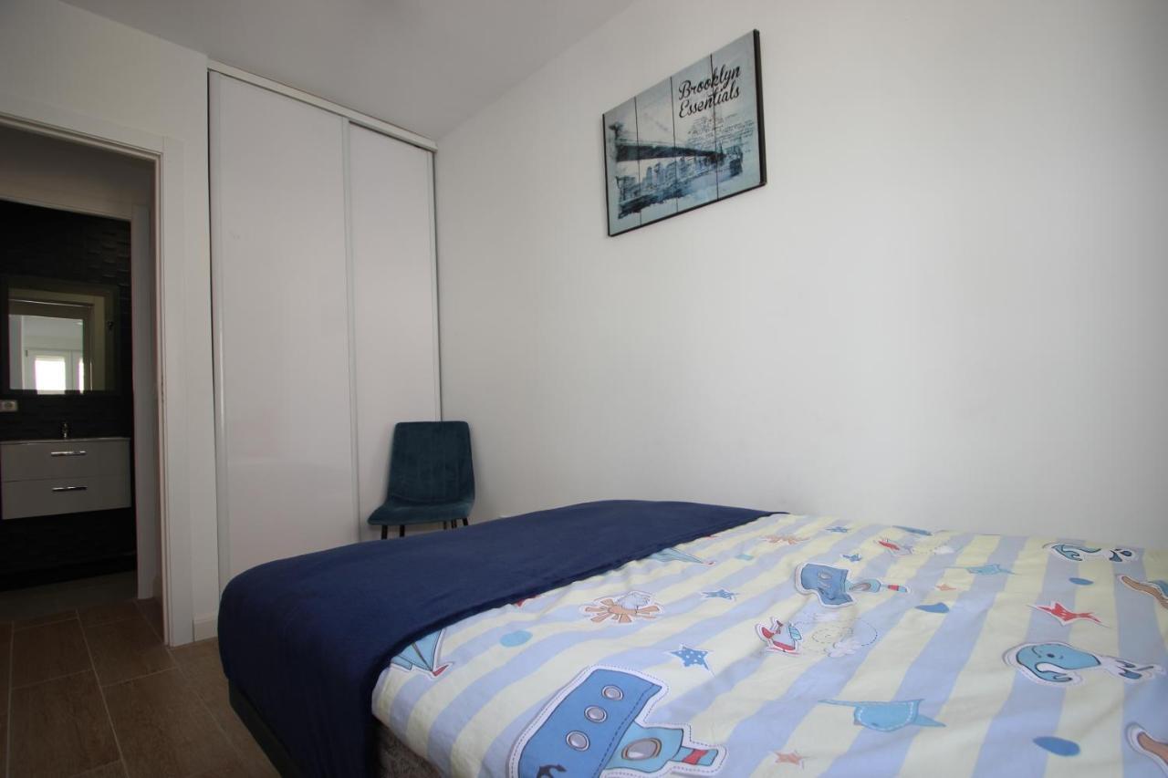 Marina Apartament Torrevieja Exterior foto